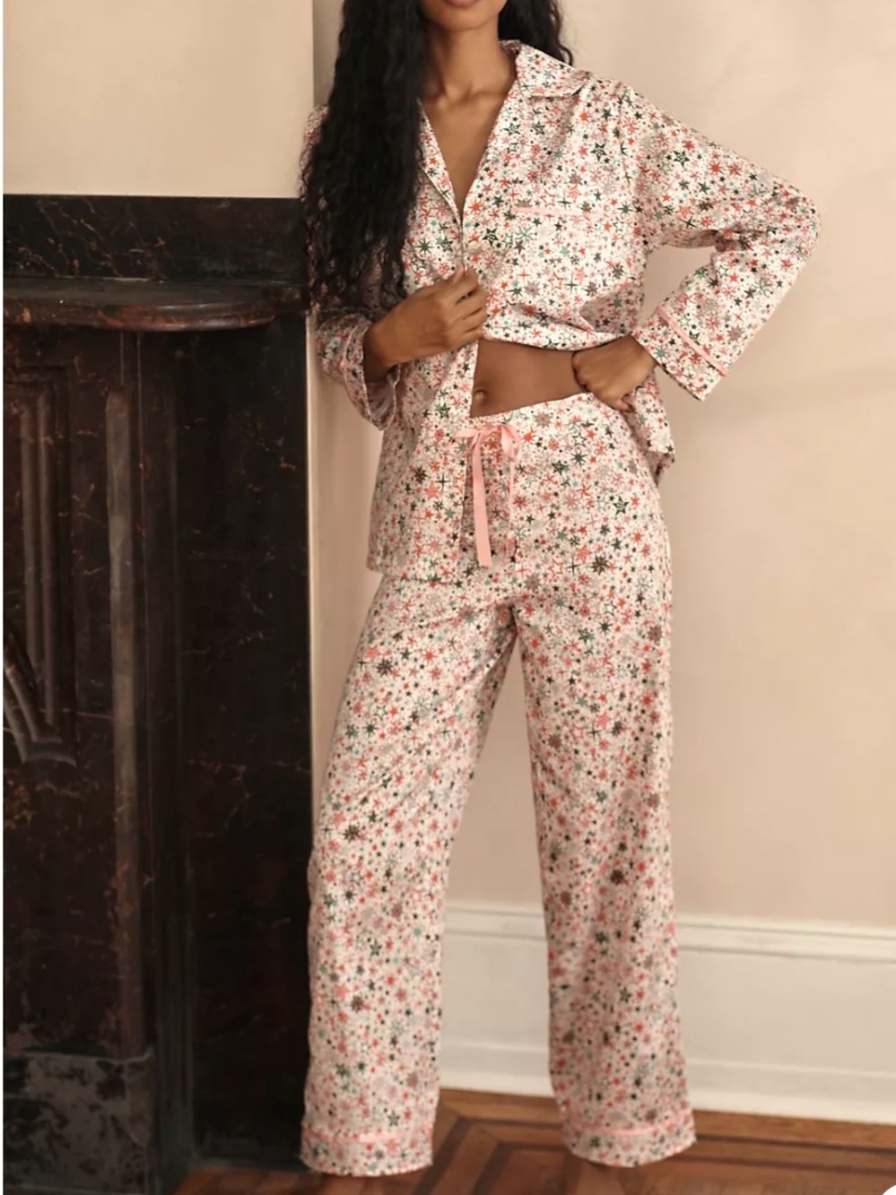 Anthropologie Papinelle Christmas Stars Pajama Set
Sleepwear
